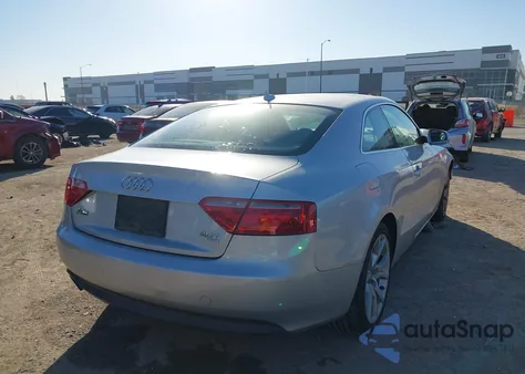 2011 Audi A5 2.0T Premium z USA, uszkodzony, nr VIN WAUCFAFR4BA008961